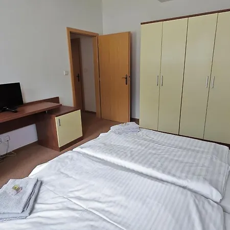 Prázdninový areál Geyserpark Village 3*